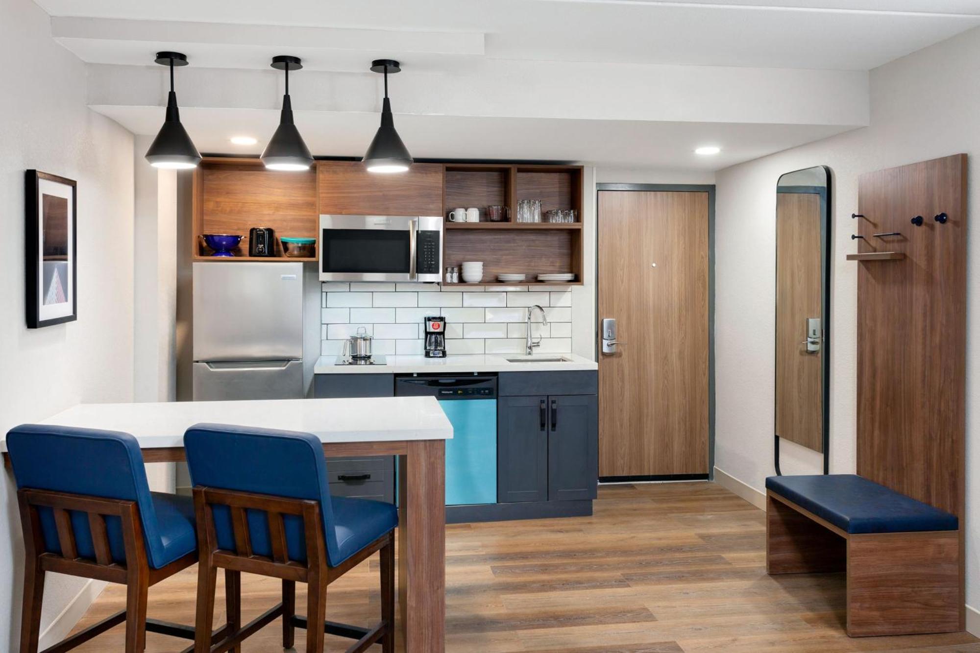Candlewood Suites Columbus North, An Ihg Hotel Extérieur photo